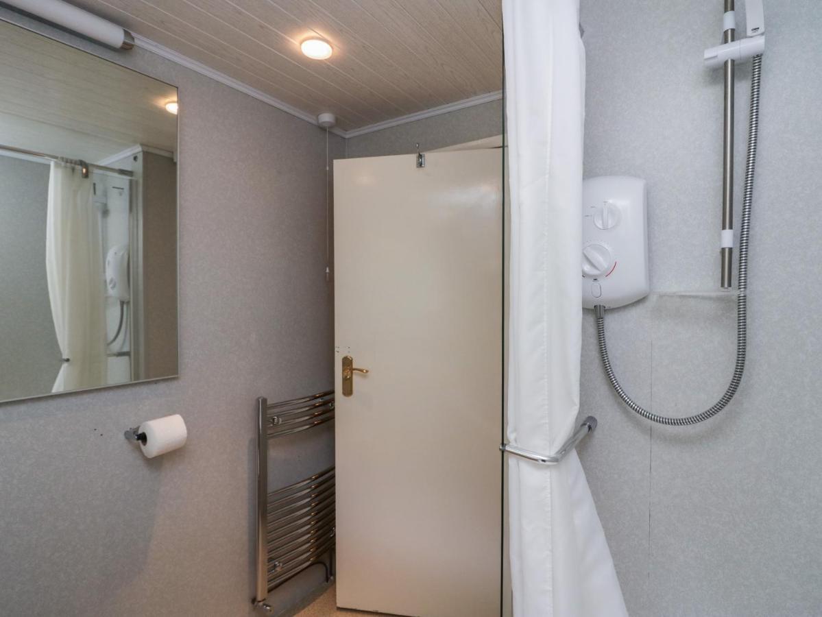 Apartment 4 Keswick  Bagian luar foto